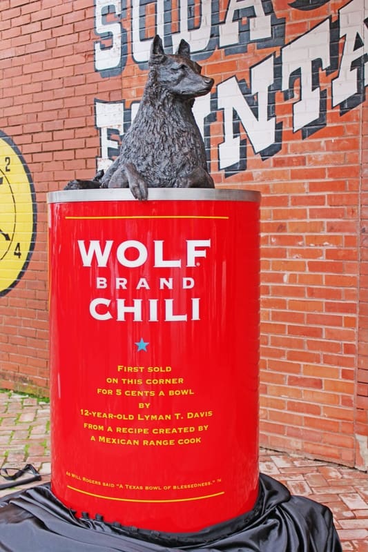 Palace Theater, Opry House and Wolf Chili