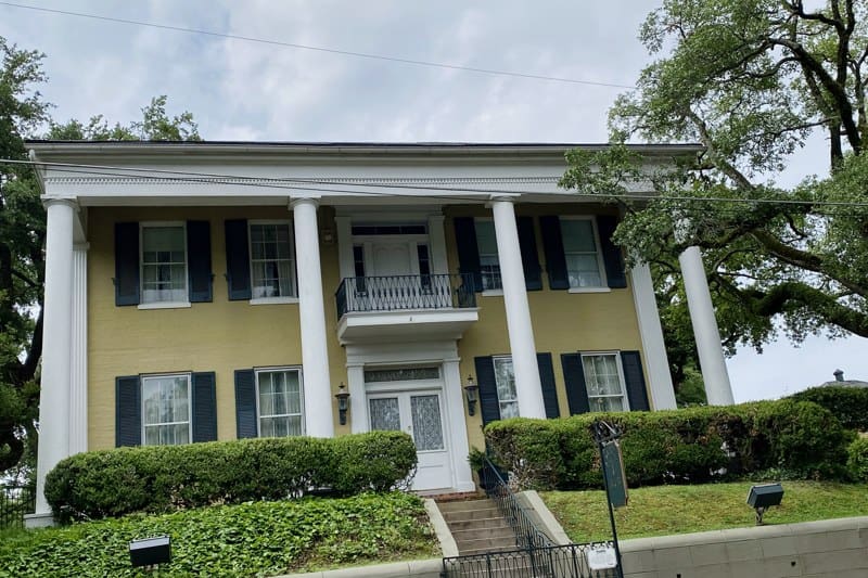 Fascinating sights, history, and stories of Vicksburg