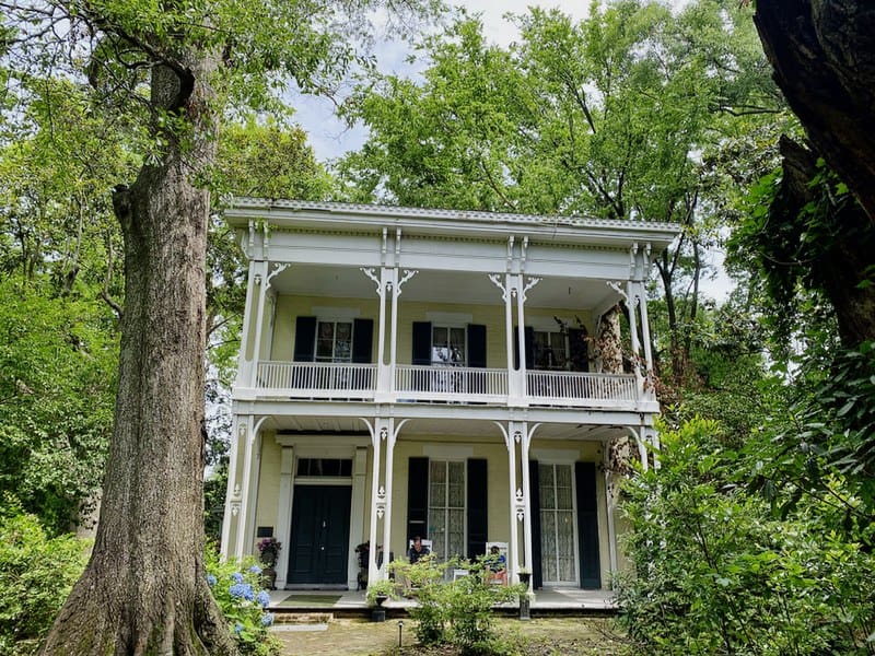Fascinating sights, history, and stories of Vicksburg