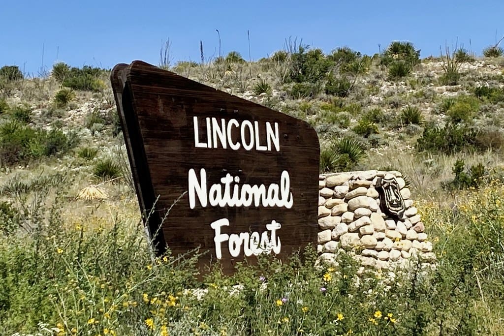  Why vacation in Carlsbad, New Mexico?