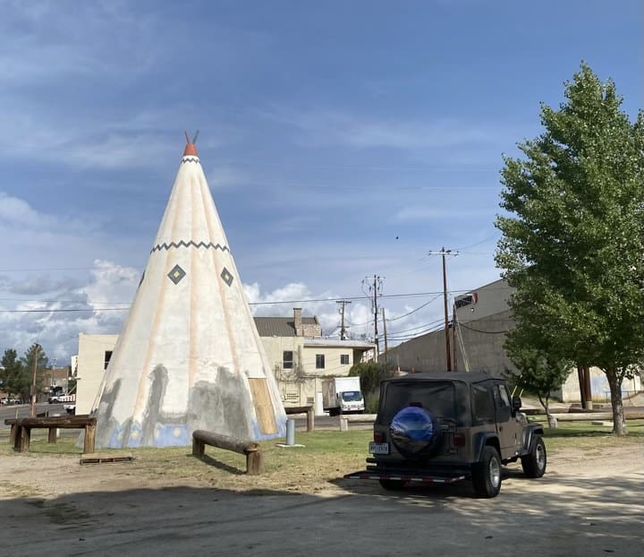 What can you see and do in Globe, Arizona?